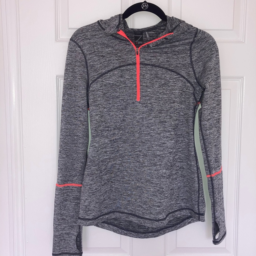 Zella workout pullover w hood! Worn once!!